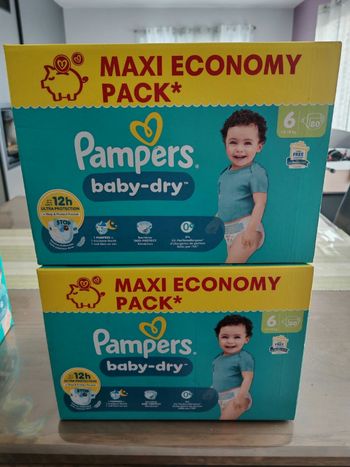 2 cartons couches baby dry T6 neuf