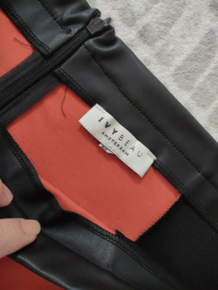 Jupe stretch noir orange Ivy beau Amsterdam taille 44 - photo numéro 4