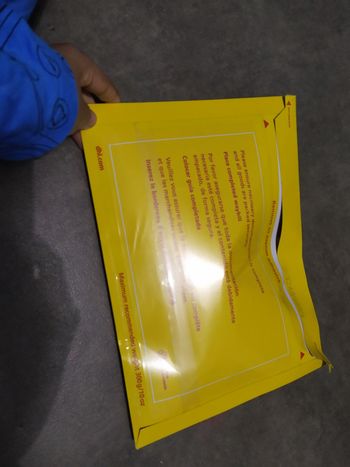 Colis avec 3 objet au pif de valeur