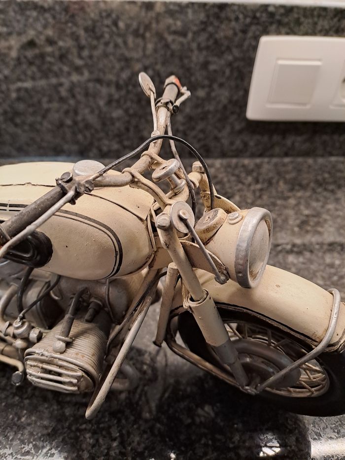 Moto décoration - photo numéro 2