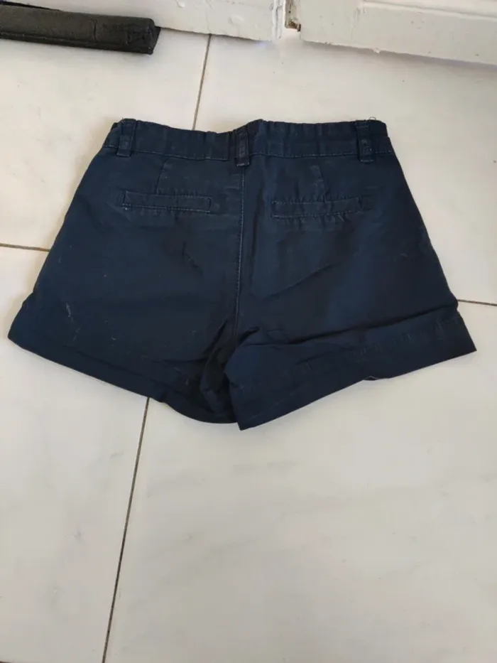 Short marine Kiabi 4 ans - photo numéro 3