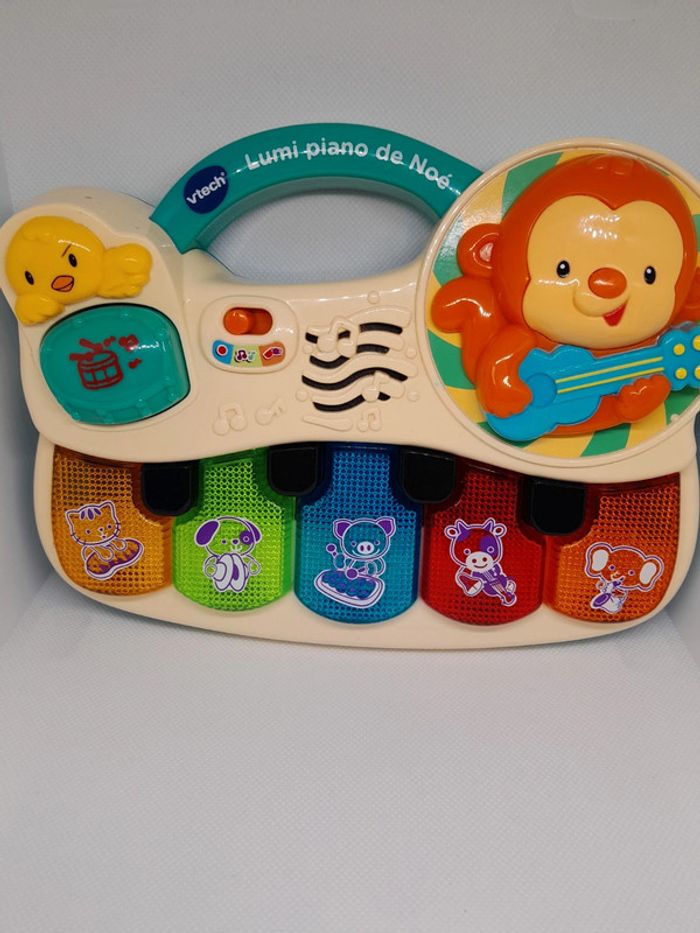 Lumi piano de noé