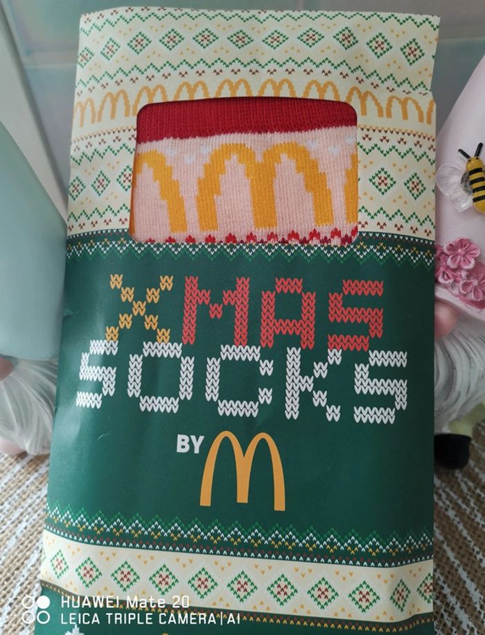 💕Jolie paire de Chaussettes McDo Xmas socks TU 💕 - photo numéro 2