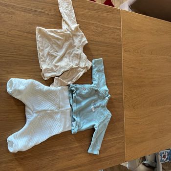 Ensemble vêtements 1 mois