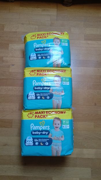 3 maxis economy packs Pampers baby dry taille 7 