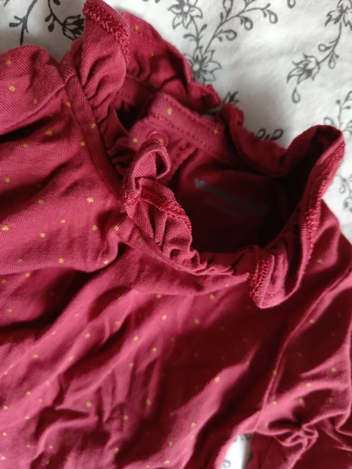 1 body rouge à col pois dorés Vertbaudet 67cm - photo numéro 2