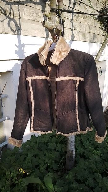 Blouson façon jeans en fausse fourrure
