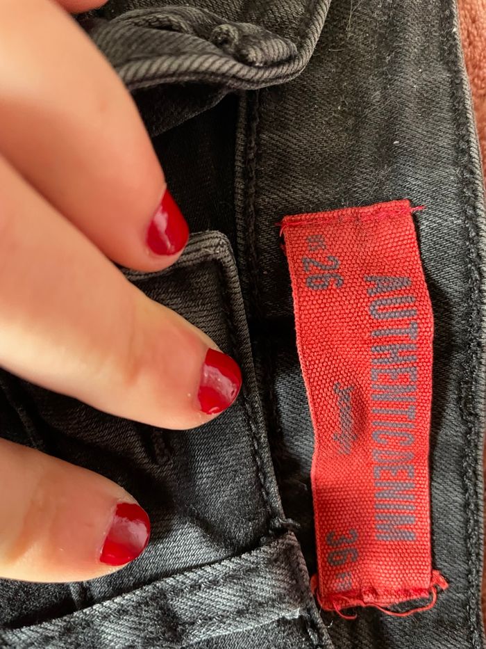 Pantalon skini Jennyfer taille 26/36 - photo numéro 2