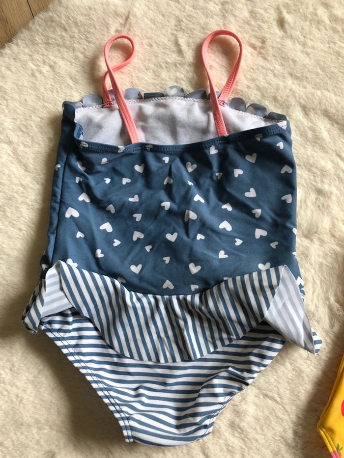 Lot 2 maillots de bain 92cm - photo numéro 5