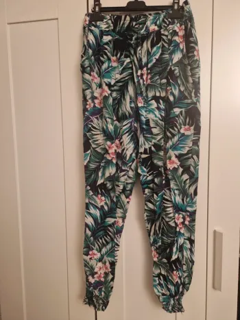 Pantalon été, TU