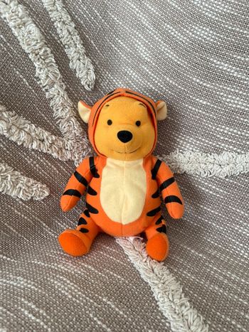 Peluche doudou 17cm Disney jemini Winnie l’ourson déguisement tigre très bon état