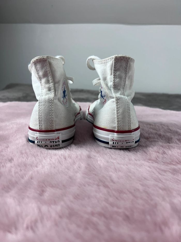 Converse Chuck Taylor Blanche Montantes – Pointure 33,5 - photo numéro 5