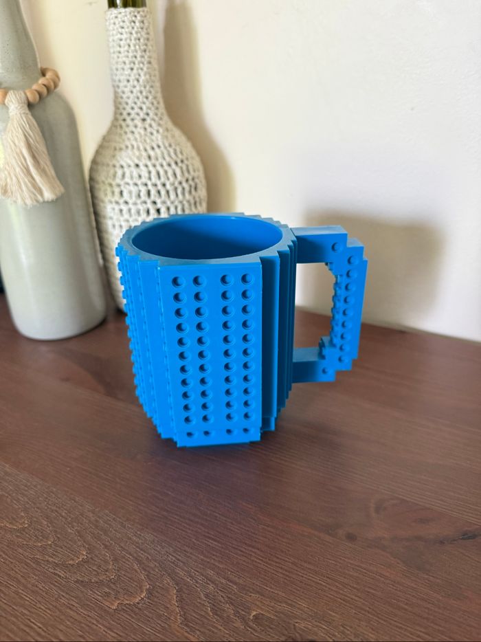 Tasse à café originale pour briques de construction