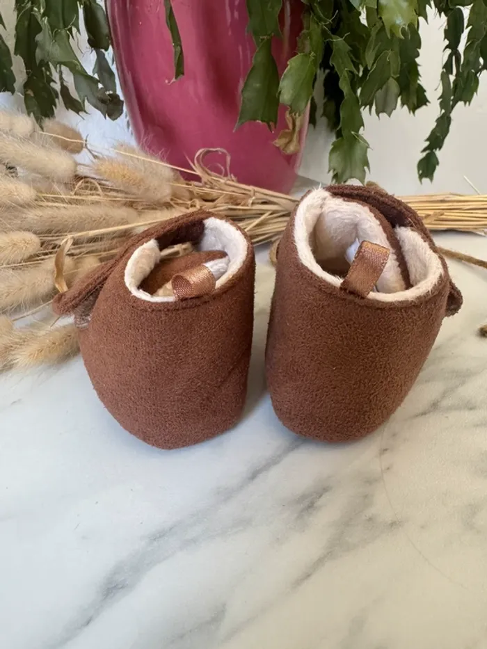 Petits chaussons HetM pointure 14/15 - photo numéro 6