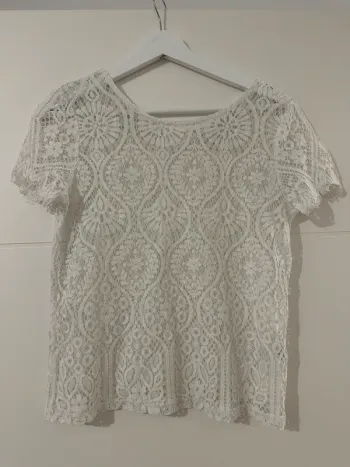 T-shirt en dentelle