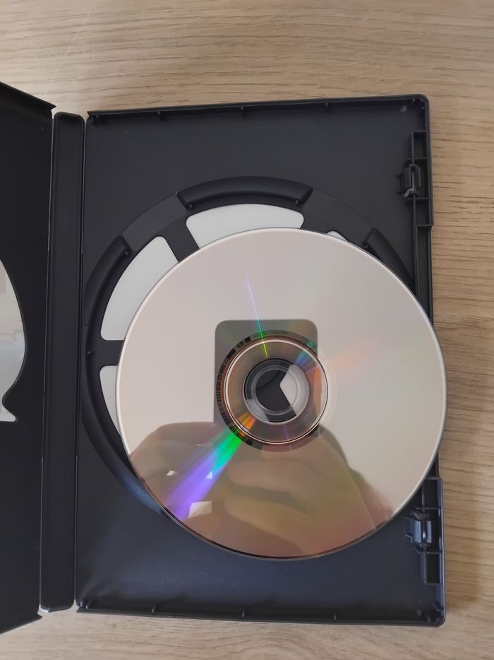 Dvd Les rebelles de  la forêt 2 - photo numéro 4