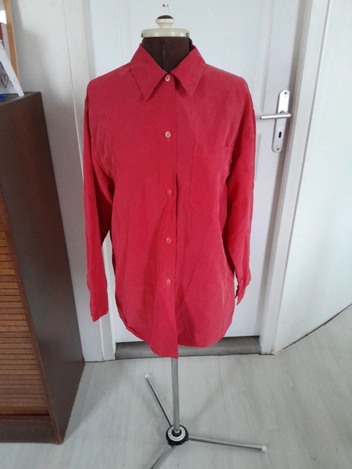 Chemise jofrati ouverte devant et dans le dos