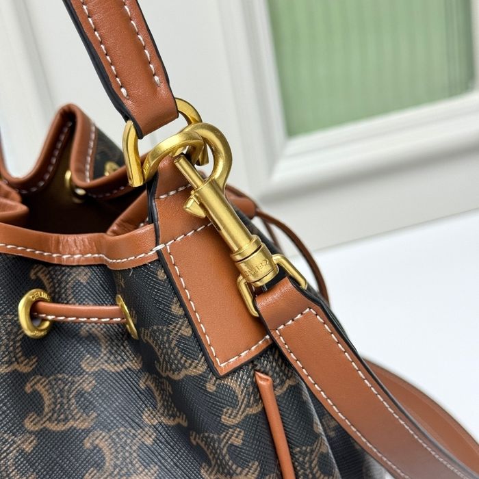 CELINE  121 - photo numéro 5