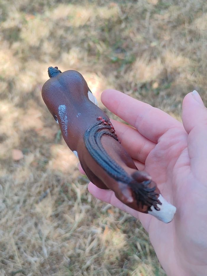 Figurine cheval Schleich marron et blanc - photo numéro 11