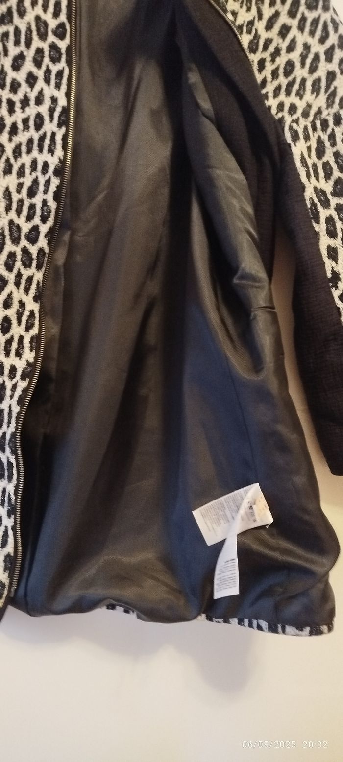 Très beau manteau - photo numéro 3
