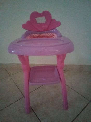 Chaise haute poupée