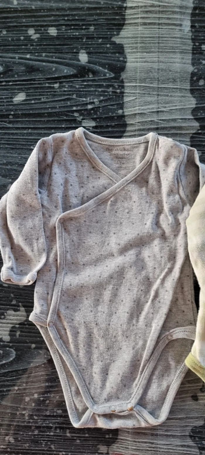 Lot de 2 bodies bébé 3 mois - photo numéro 3