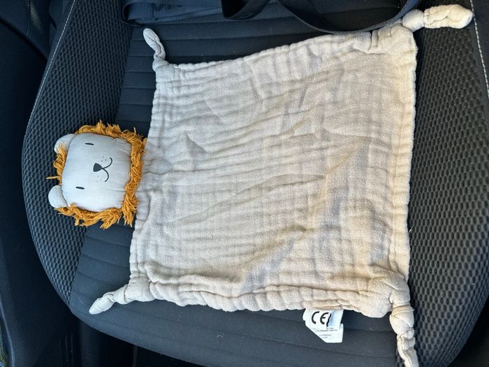 Doudou lion Liewood - photo numéro 2