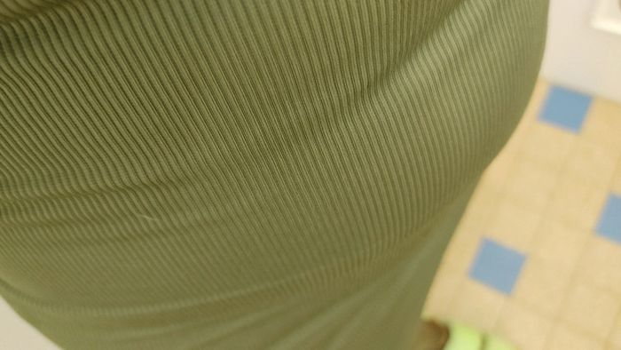 Robe sans manche moulant décolleté tissu gainant - photo numéro 5