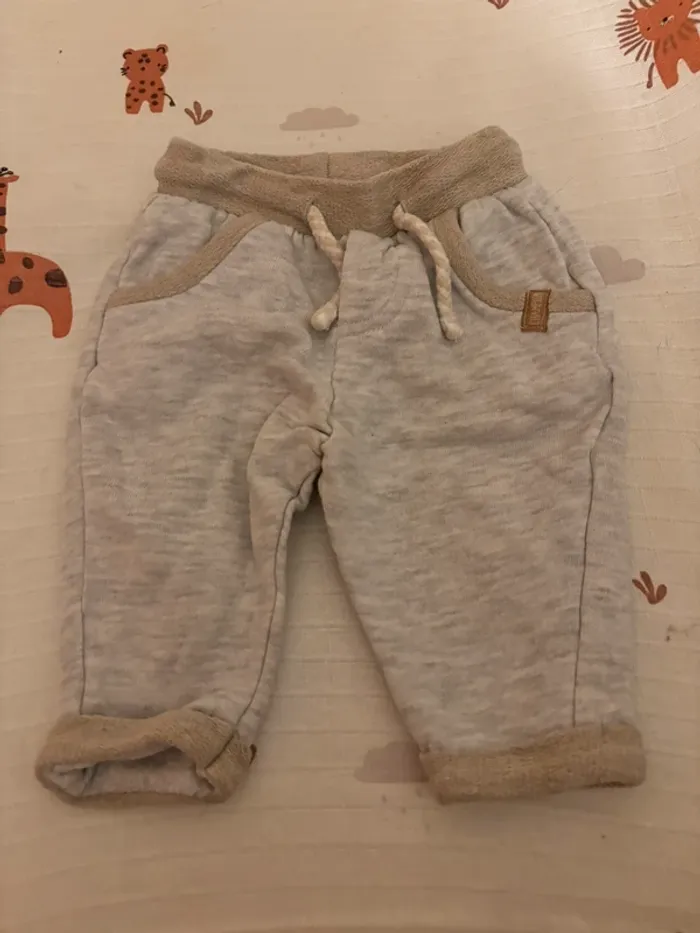 Lot Pantalon garçon 3 mois - photo numéro 3