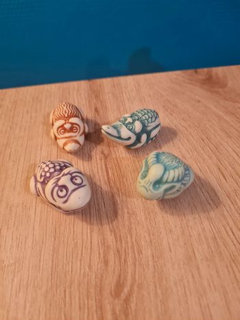 Lot de 4 Figurines Kinder