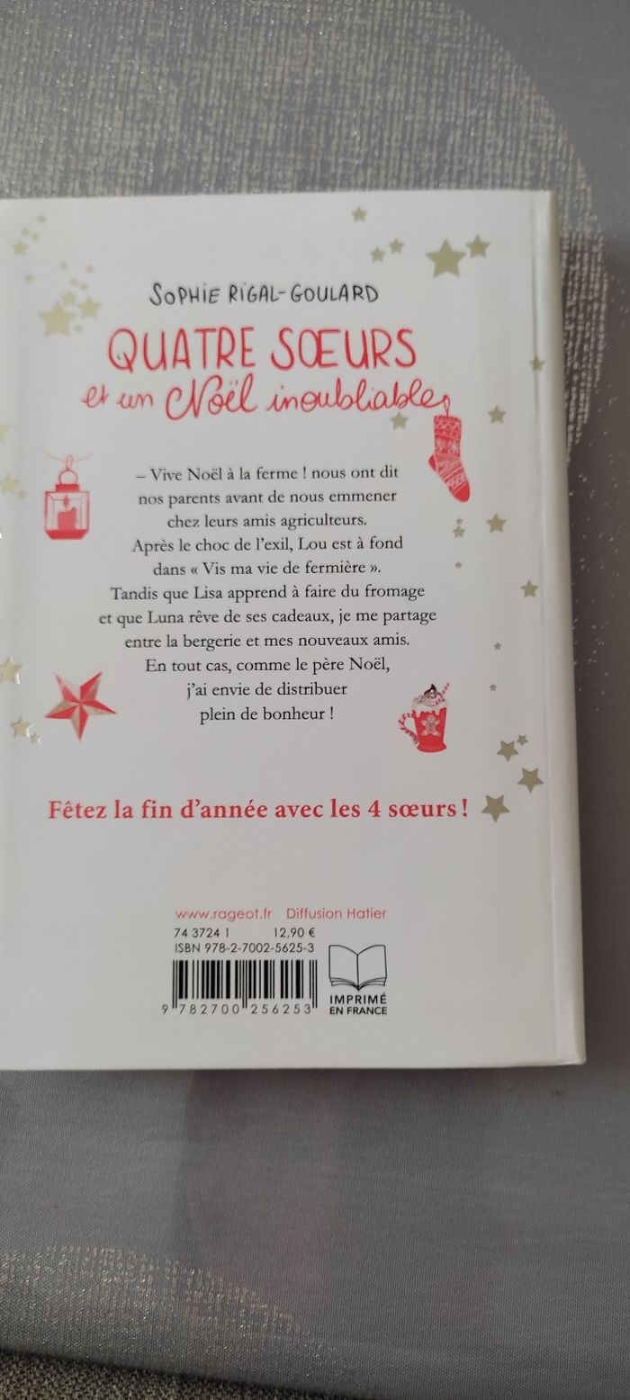 Livre Quatre soeurs et un Noël inoubliable - photo numéro 2