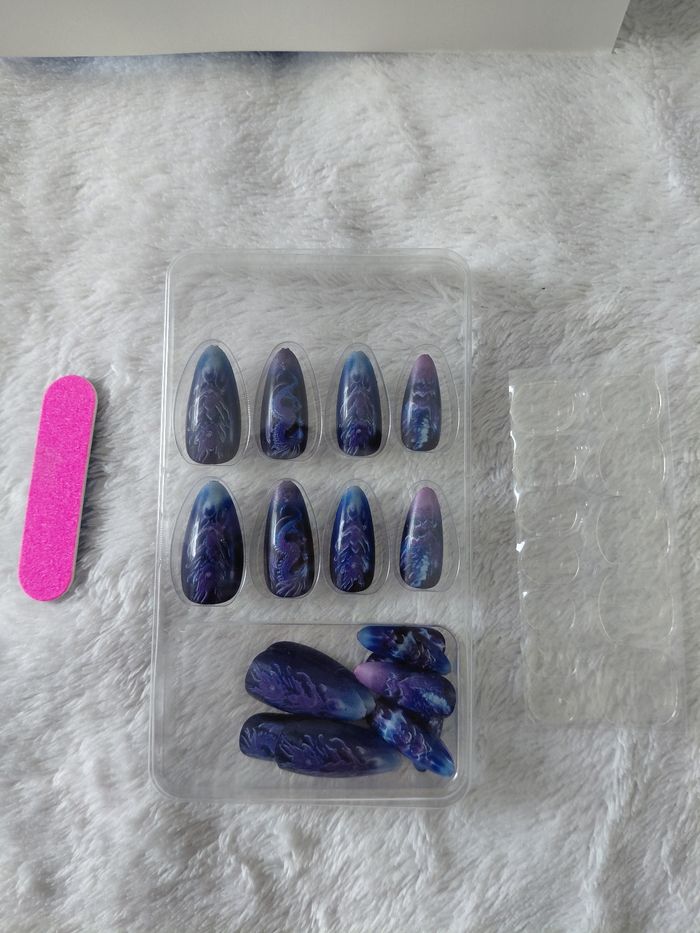 Faux ongles dragon chinois - photo numéro 3