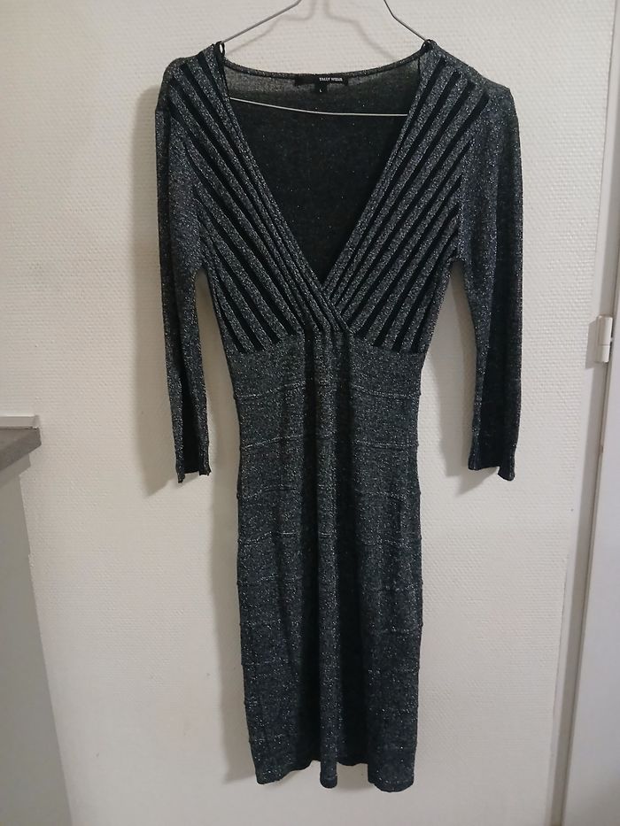 Robe femme paillete taille L couleur gris marque tally  weijl tres bonne etat - photo numéro 4