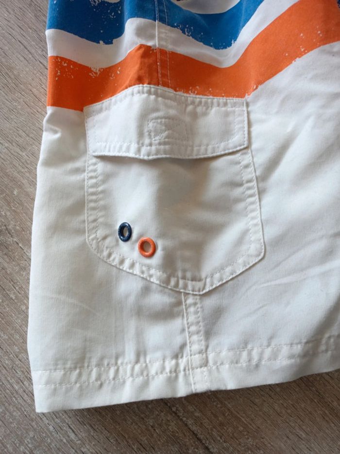 41. Maillot 3pommes 6ans 116 porté 1x - photo numéro 4