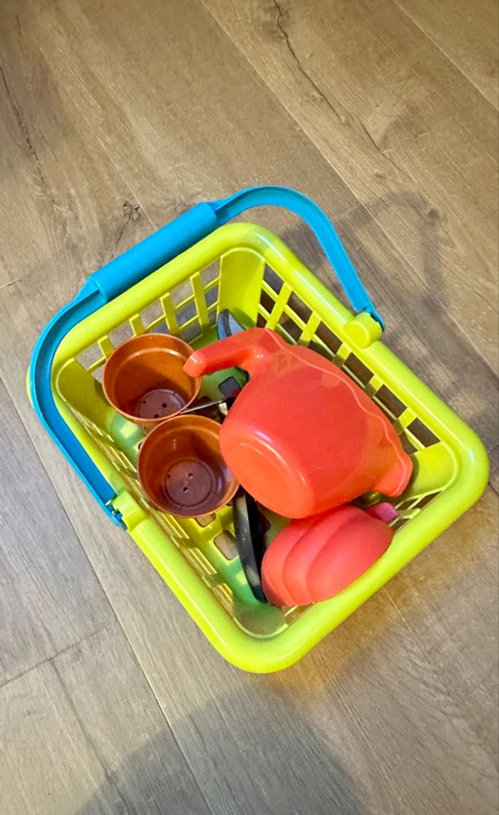 🍃 Ensemble de jouets du jardinier – Panier & accessoires imitation – Très bon état - photo numéro 5
