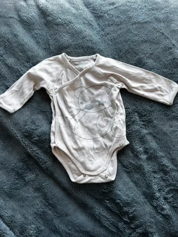 Body bébé taille 1 mois