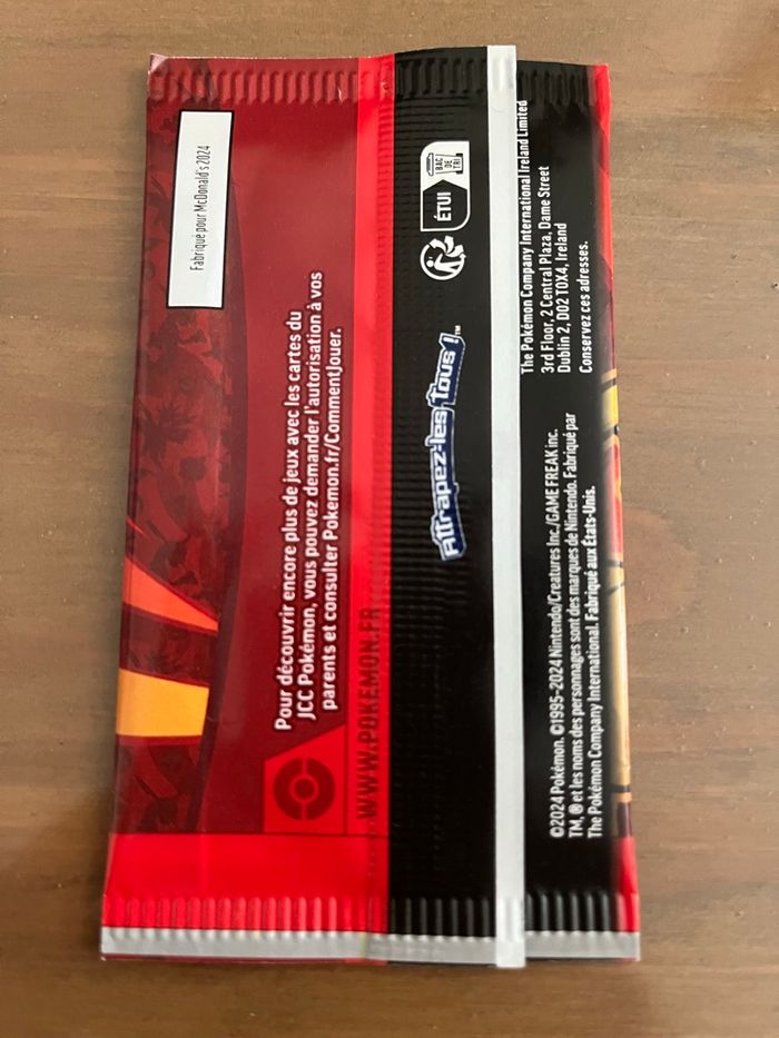 2 pochettes Pokémon NEUVES - photo numéro 9