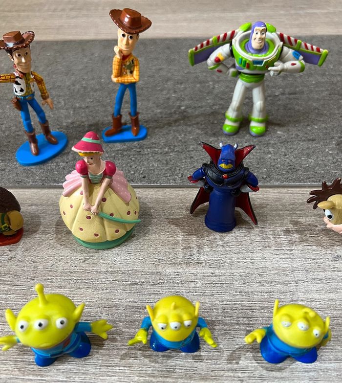 Lot de 13 figurines toy story Disney en bon état - photo numéro 3