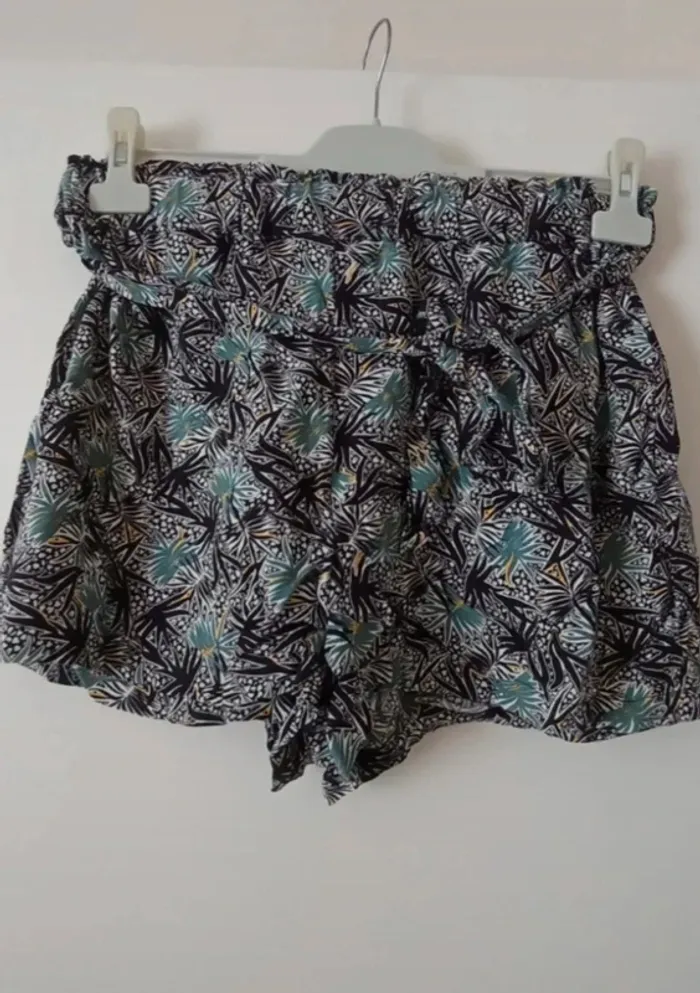 Short d été femme taille 40 HL