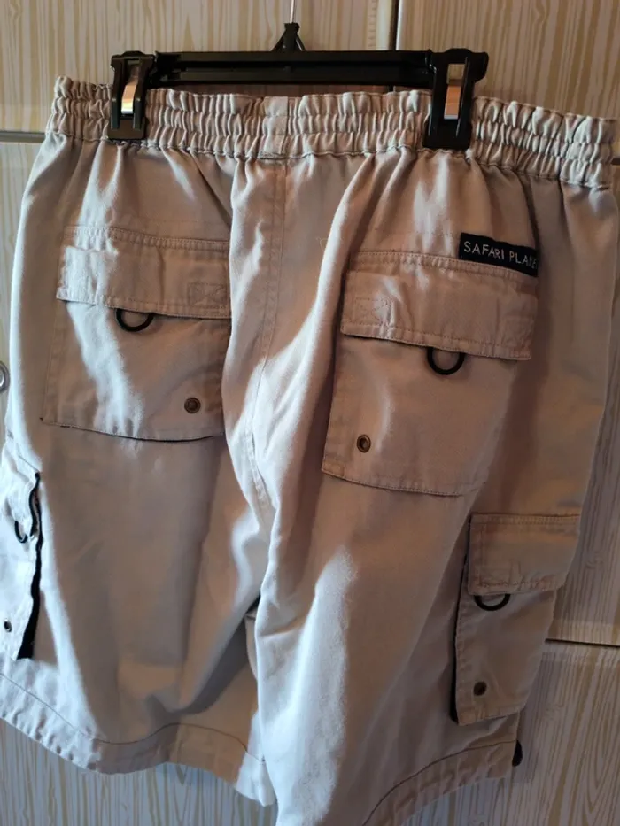 Short beige - photo numéro 2