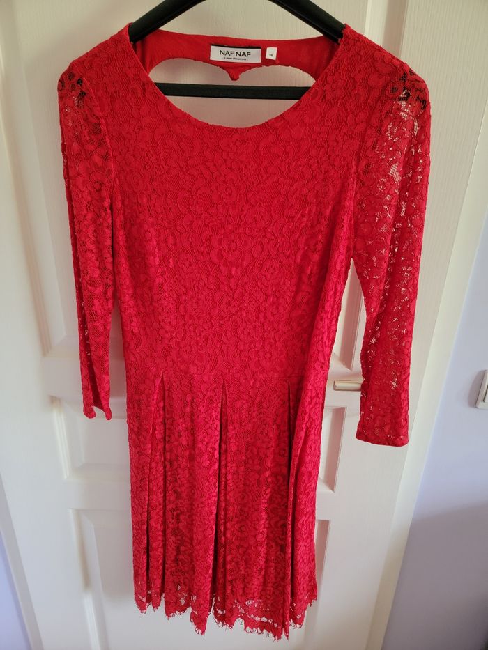 Robe rouge coeur