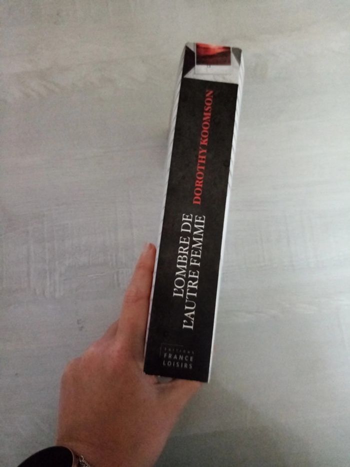 L'ombre de l'autre femme - photo numéro 2