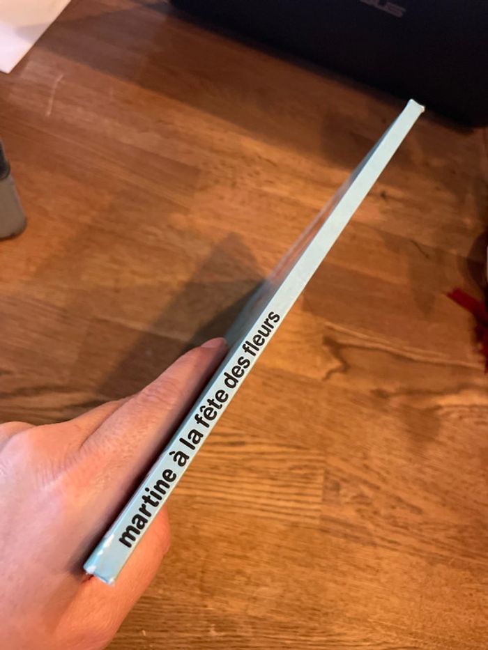 Livre Martine a la fête des fleurs - photo numéro 2