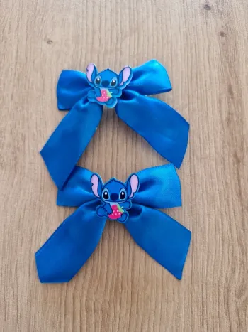 Lot 2 barrettes bleu – personnage Stitch Neuve