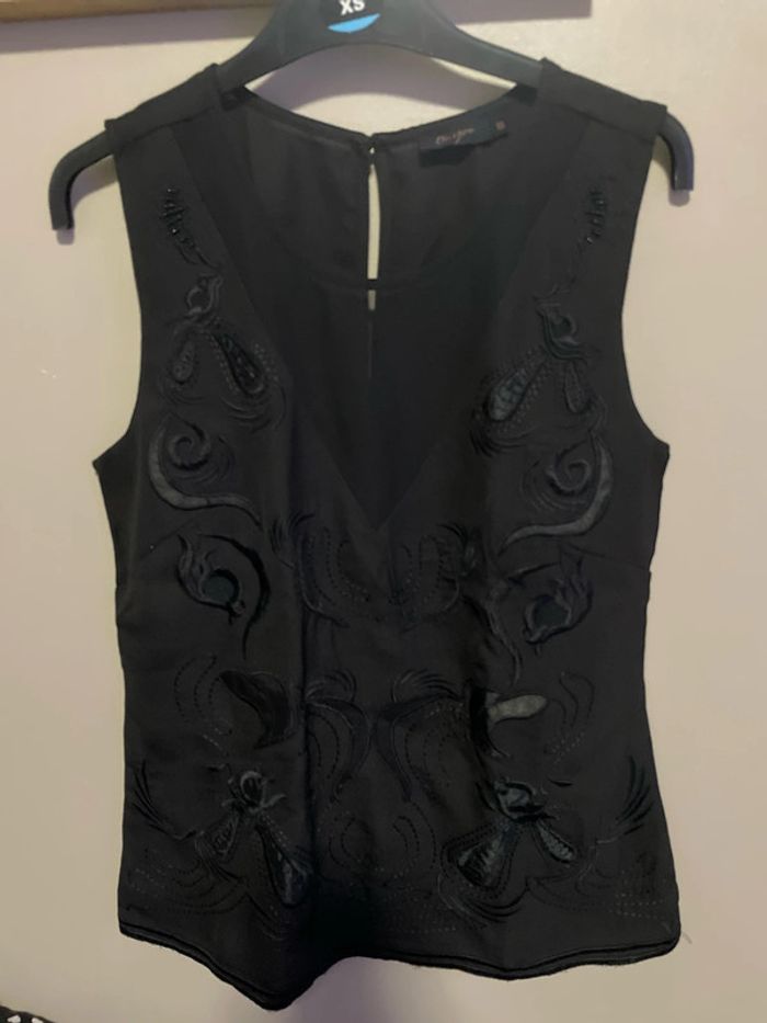Blouse noire col V transparent