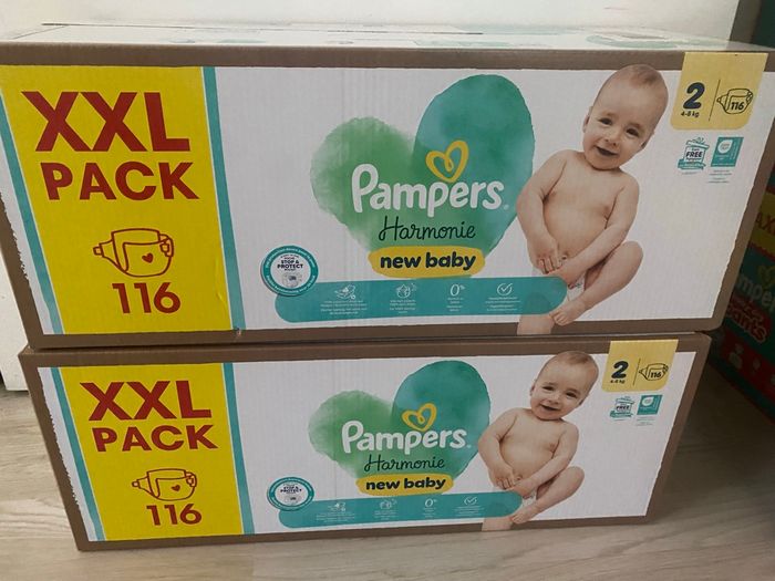 Lot Pampers taille 2