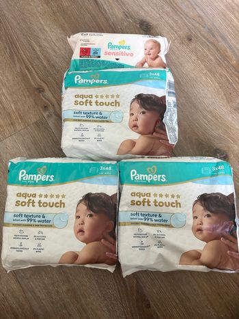 Lot de lingettes Pampers