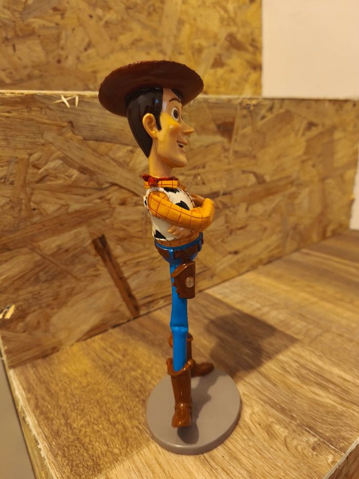 Disney Showcase Toy Story Woody Figurine - photo numéro 4