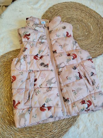 Jolie doudoune sans manche 4 ans 