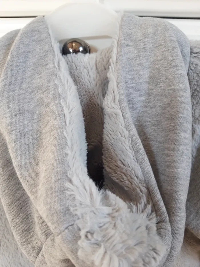 Gros gilet chaud zippé à capuche bi matière - photo numéro 8
